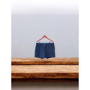 Isaac Mizrahi New York Mid Rise Chino Black Short Size 10